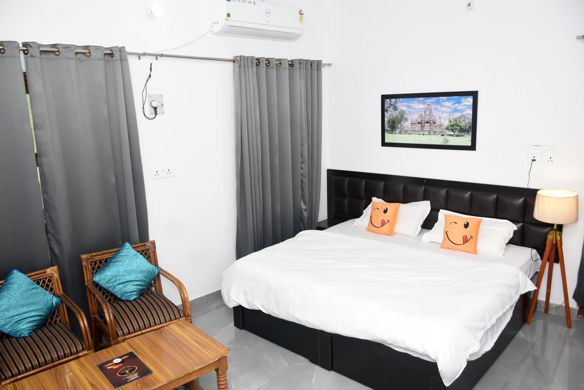 Khajuraho Glory Homestay 外观 照片
