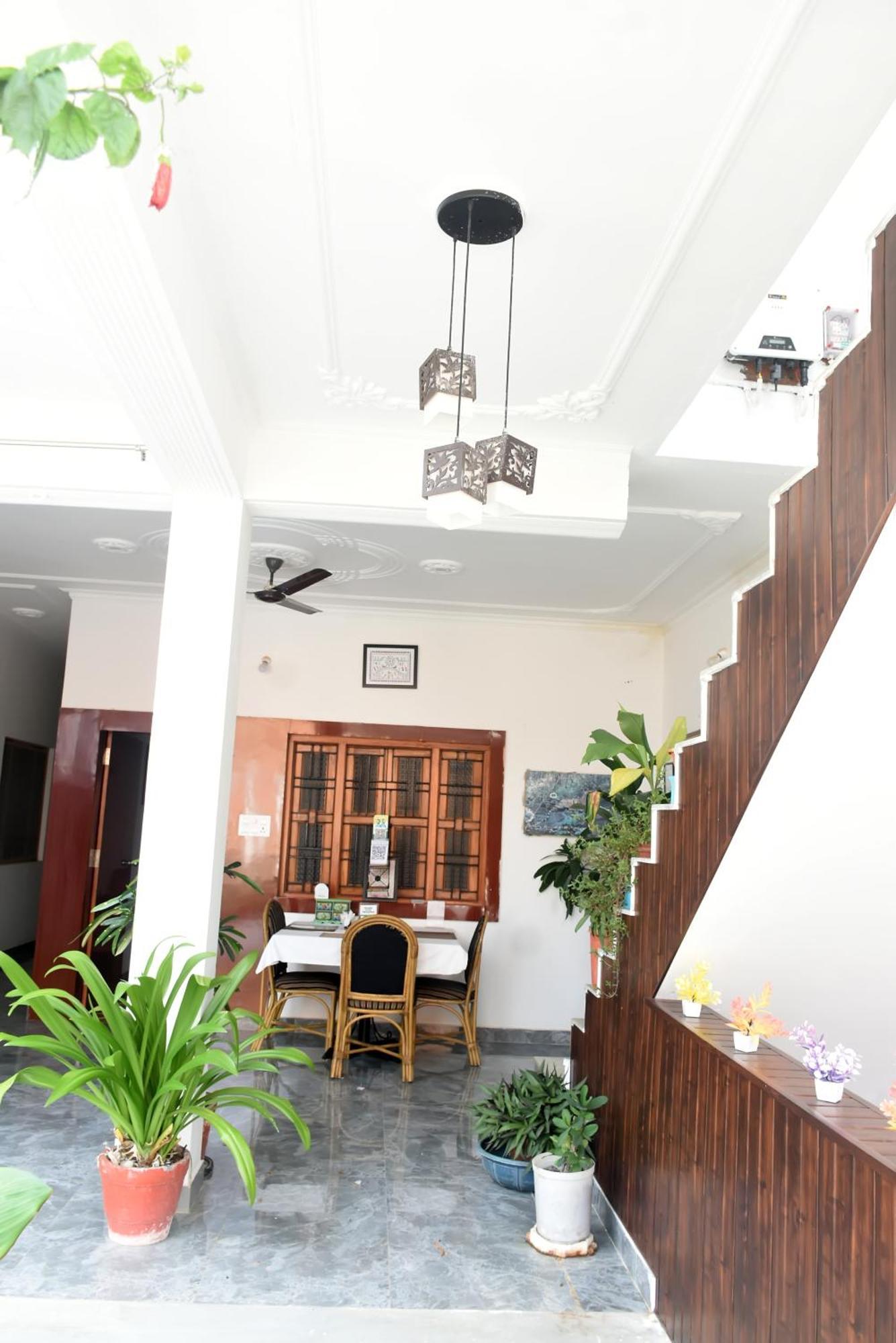 Khajuraho Glory Homestay 外观 照片