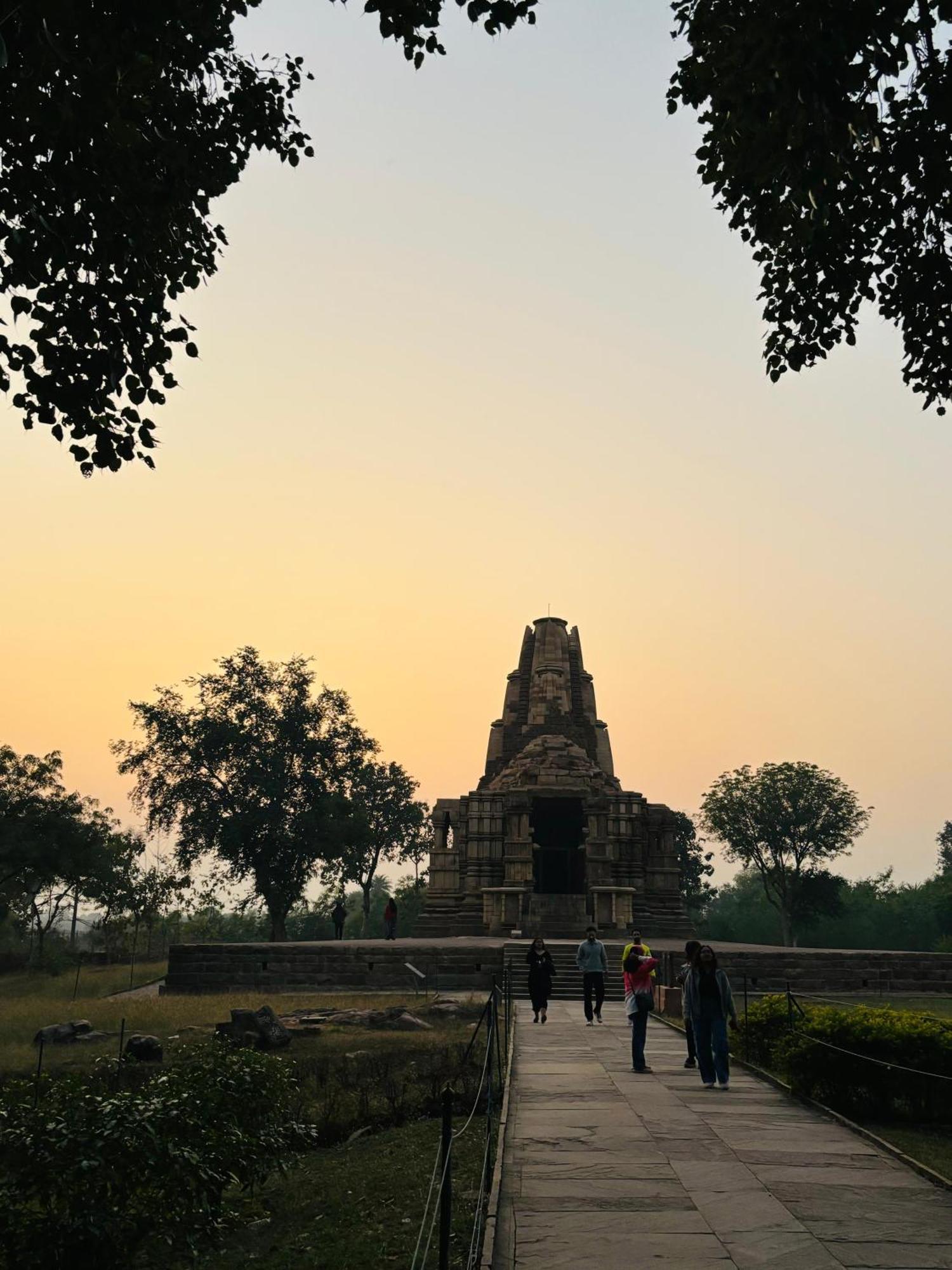 Khajuraho Glory Homestay 外观 照片