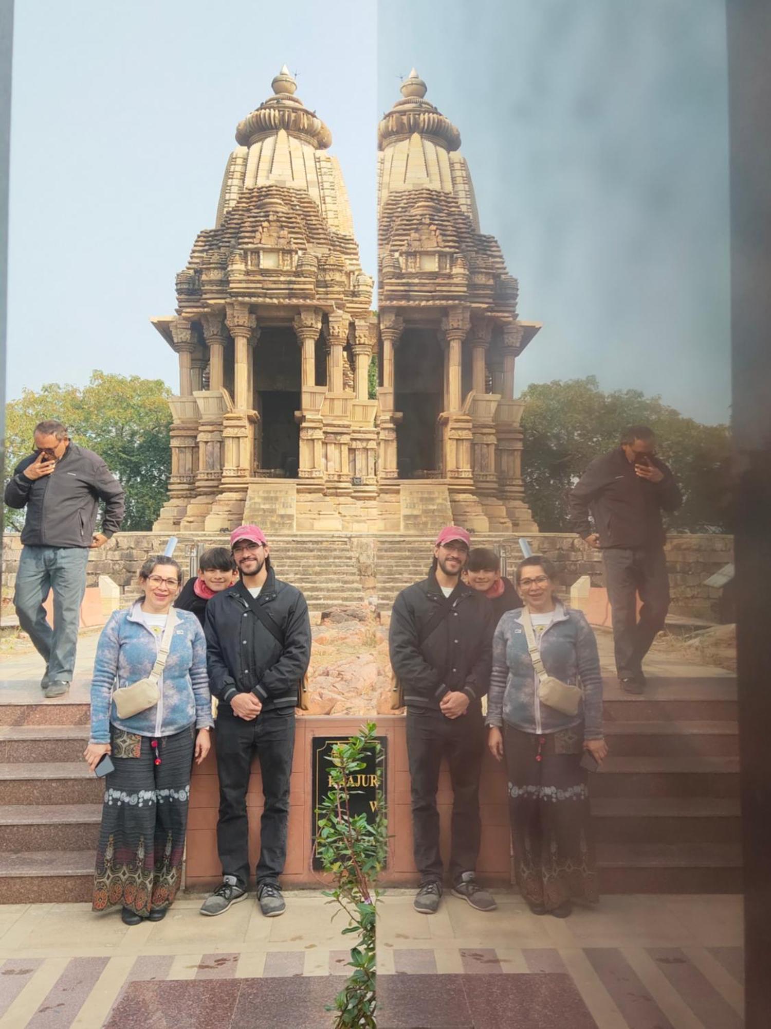 Khajuraho Glory Homestay 外观 照片